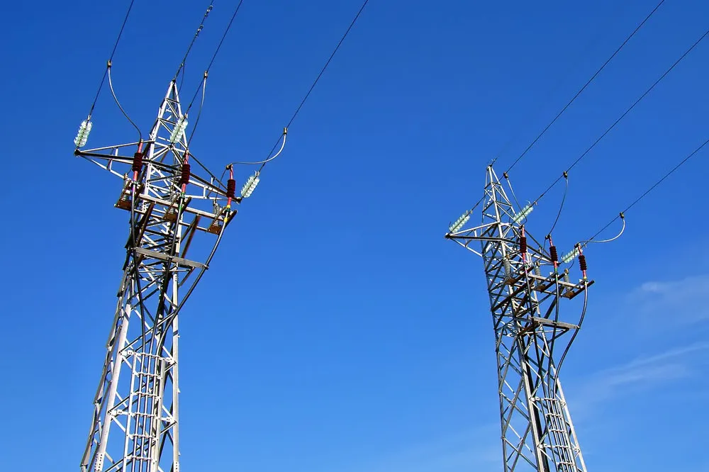Overhead power cables 2